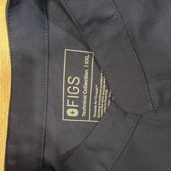 Figs Rafaela Scrub Top - Picture 4 of 6